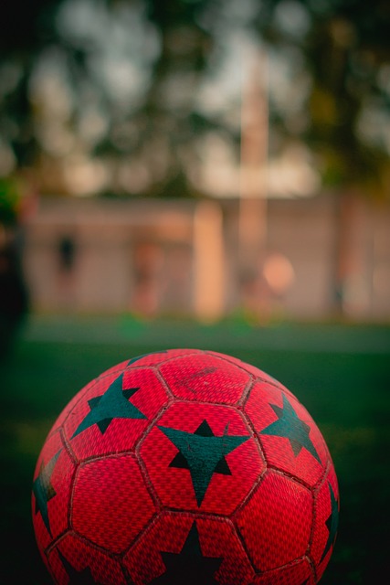 焦点落在西 焦点落在西